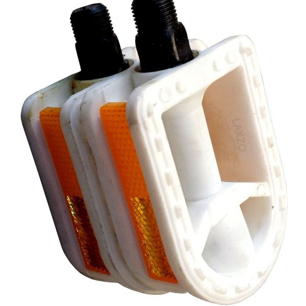 Bicycle 9/16 Inch White Pedals w Reflector Plastic Pair Kids Road Bike